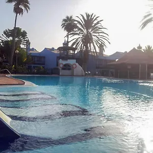 Terraza Piscina Playa Cerca San Bartolomé