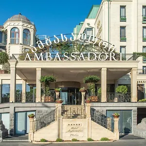 מלון Ambassadori